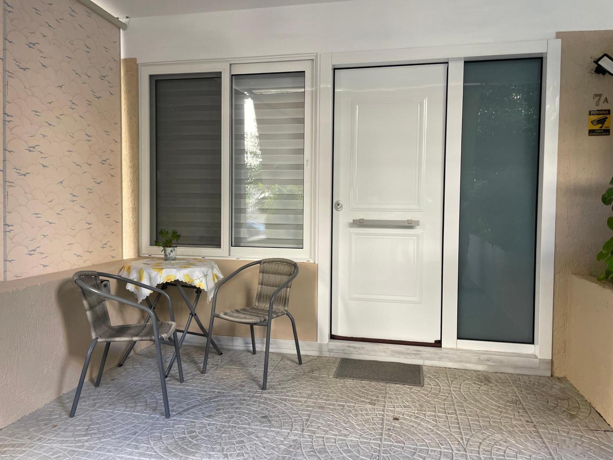 Aphrodite Studio Near Athens Floisvos Marina エクステリア 写真